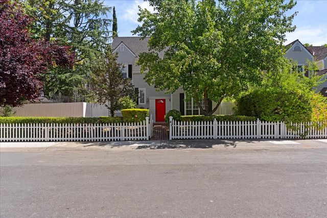 41 Heritage Wood Cir, Sacramento, CA 95831