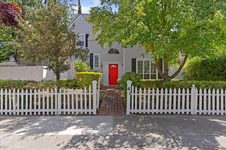 41 Heritage Wood Cir, Sacramento, CA 95831