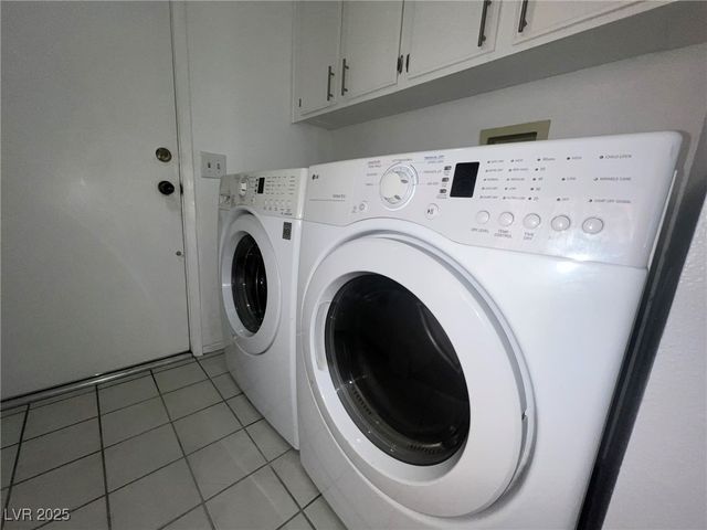 1908 Misty Glade Drive, Las Vegas, NV 89119