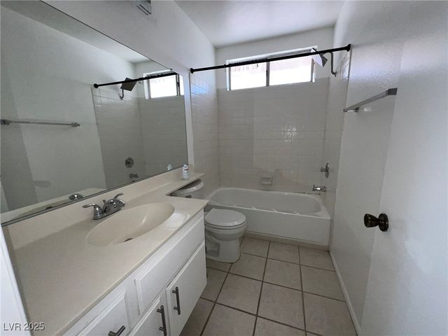 1908 Misty Glade Drive, Las Vegas, NV 89119