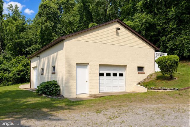 23401 HAWKINS DR, Aquasco, MD 20608