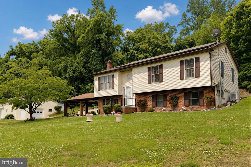 23401 HAWKINS DR, Aquasco, MD 20608