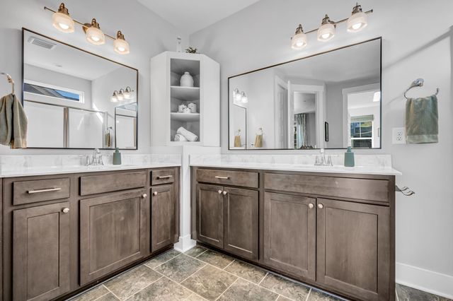 111 Ellersly Way, Kingston Springs, TN 37082