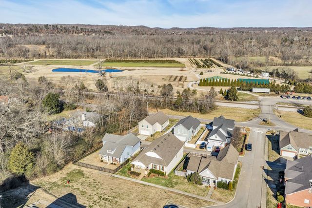 111 Ellersly Way, Kingston Springs, TN 37082