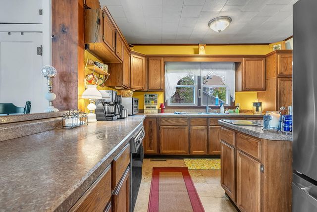 623 W Milroy Avenue, Rensselaer, IN 47978