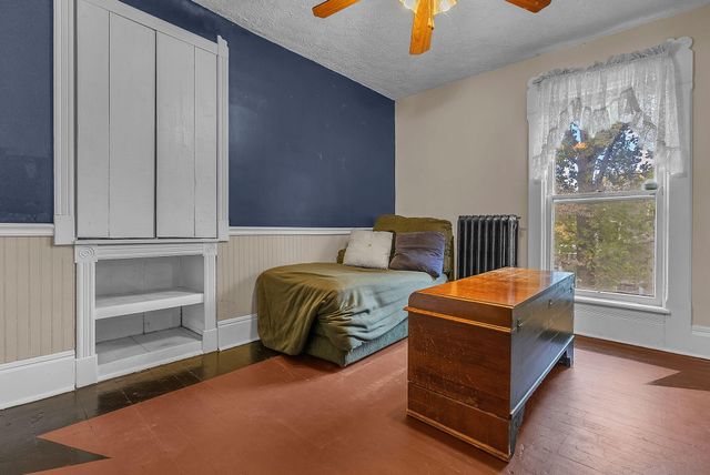 623 W Milroy Avenue, Rensselaer, IN 47978