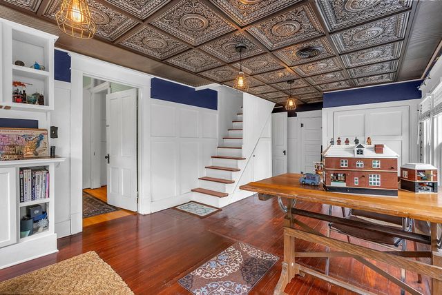 623 W Milroy Avenue, Rensselaer, IN 47978