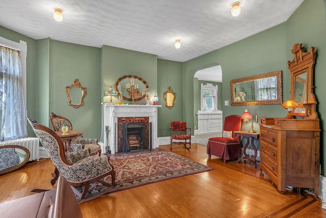 623 W Milroy Avenue, Rensselaer, IN 47978