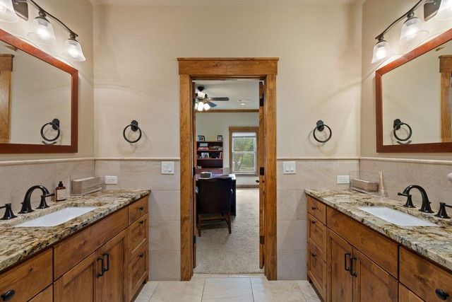 11842 Rim Rock TRL, Austin, TX 78737