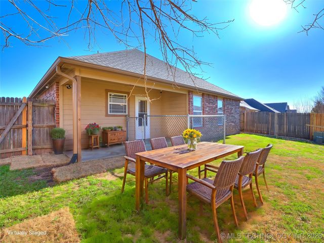 13318 S 21st Court, Bixby, OK 74008