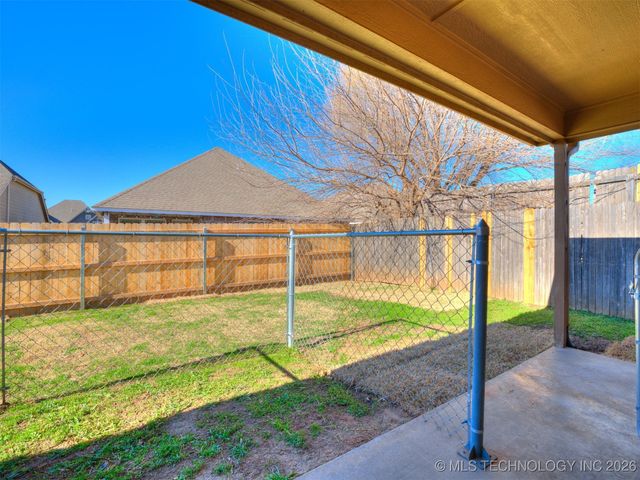 13318 S 21st Court, Bixby, OK 74008