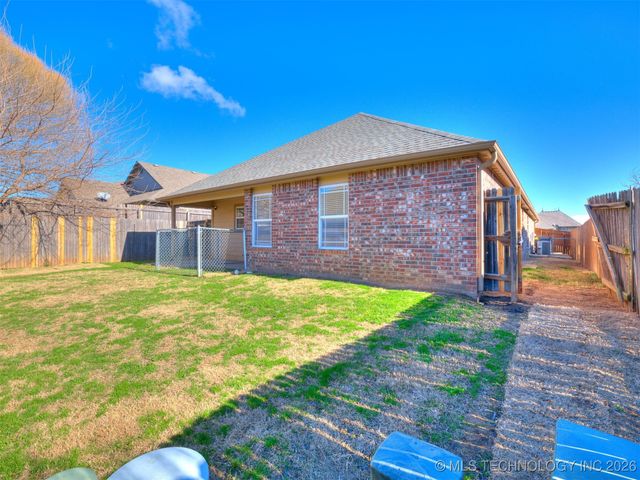 13318 S 21st Court, Bixby, OK 74008