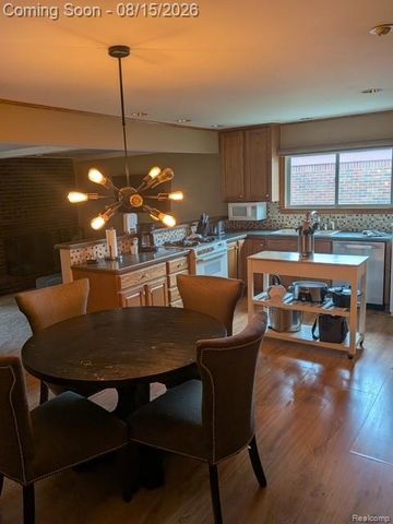 35209 Cathedral Drive, Sterling Heights, MI 48312