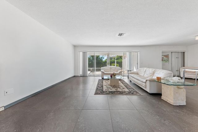 151 Duke Drive, Lake Worth Beach, FL 33460