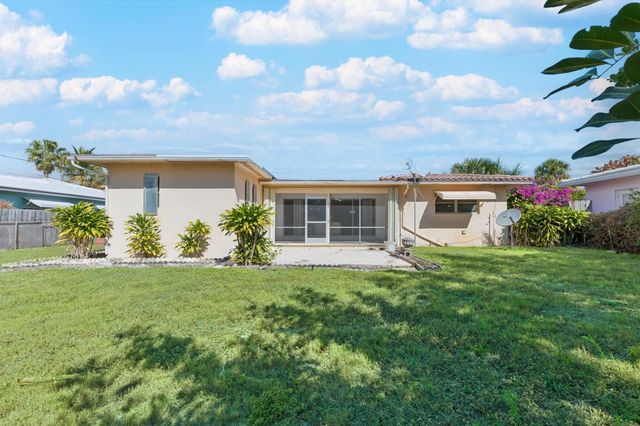 151 Duke Drive, Lake Worth Beach, FL 33460