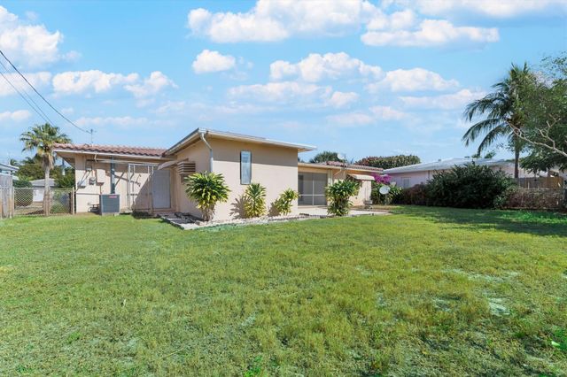 151 Duke Drive, Lake Worth Beach, FL 33460