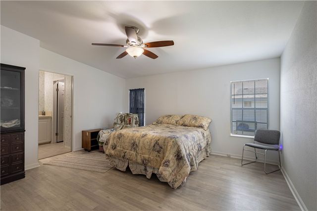 835 Vireo Drive, Barefoot Bay, FL 32976