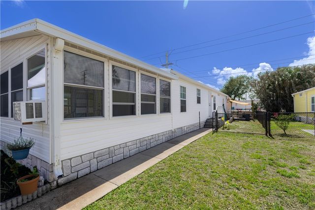 835 Vireo Drive, Barefoot Bay, FL 32976