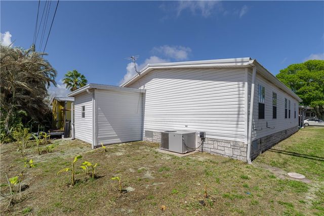 835 Vireo Drive, Barefoot Bay, FL 32976