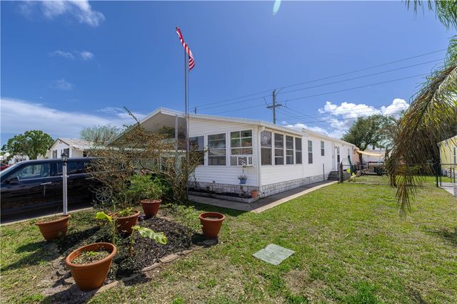 835 Vireo Drive, Barefoot Bay, FL 32976