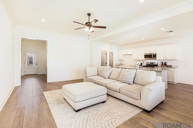 39225 Blue Heron Ct, Prairieville, LA 70769