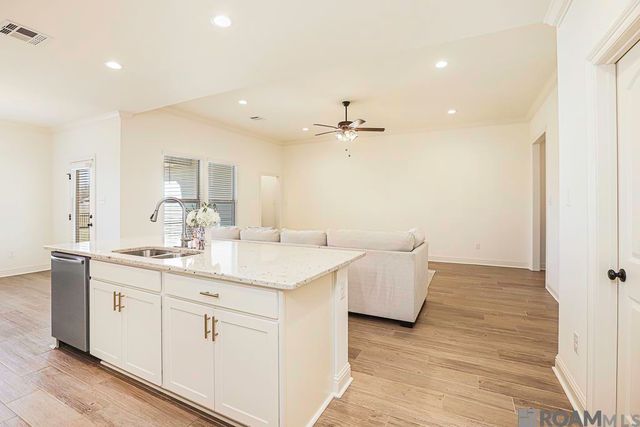 39225 Blue Heron Ct, Prairieville, LA 70769