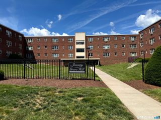 70 Grove Hill Street 2H, New Britain, CT 06052