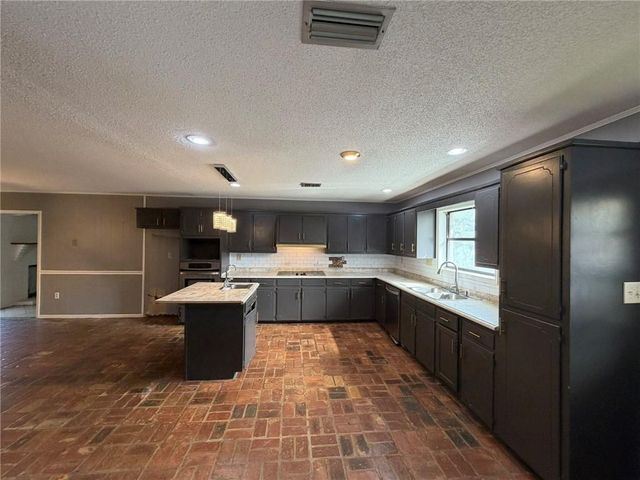 512 5th Avenue, Chickasaw, AL 36611
