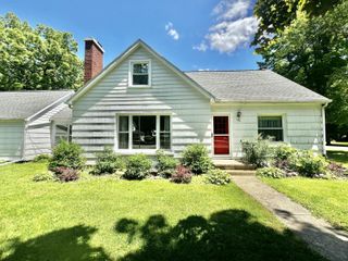 101 N Jackson Street, Hanover Vlg, MI 49241