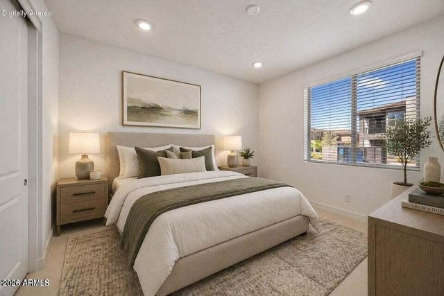 2121 W SONORAN DESERT Drive 123, Phoenix, AZ 85085