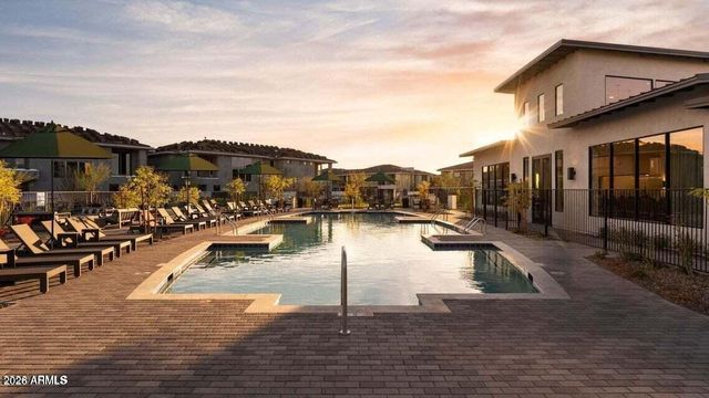 2121 W SONORAN DESERT Drive 123, Phoenix, AZ 85085