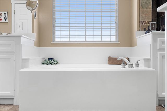 3151 Running River Lane, Washington, TX 77880