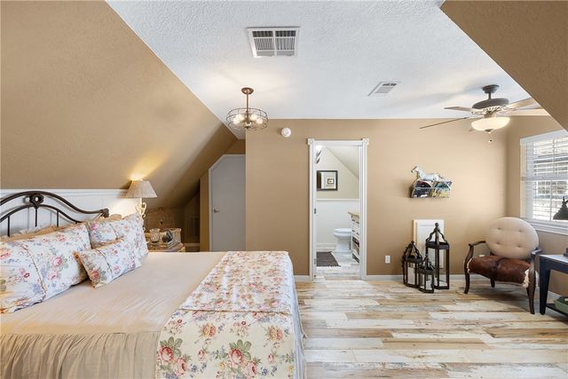 3151 Running River Lane, Washington, TX 77880