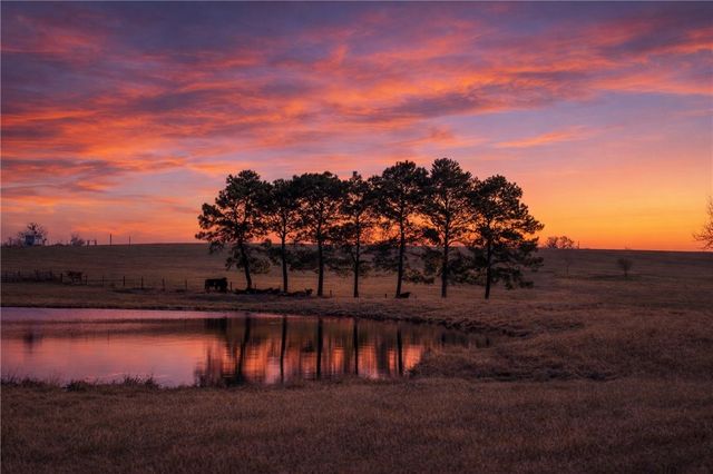 3151 Running River Lane, Washington, TX 77880