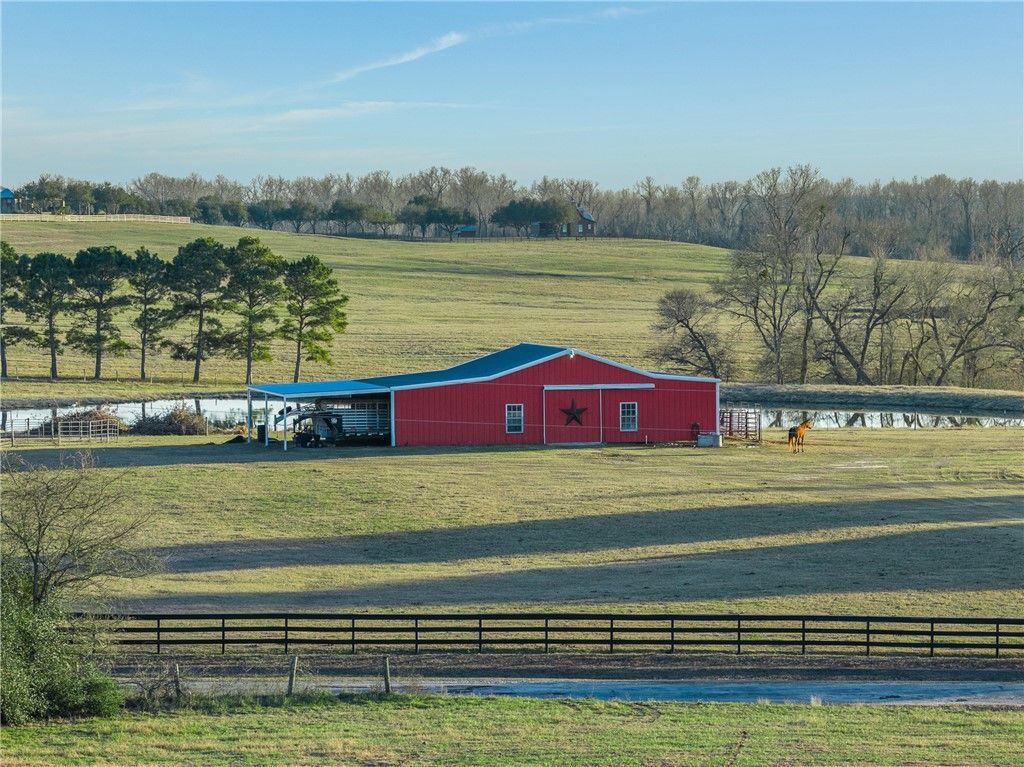 3151 Running River Lane, Washington, TX 77880