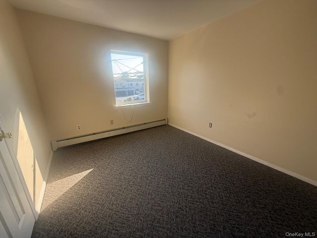 60 Columbia Avenue, Cedarhurst, NY 11516