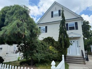60 Columbia Avenue, Cedarhurst, NY 11516