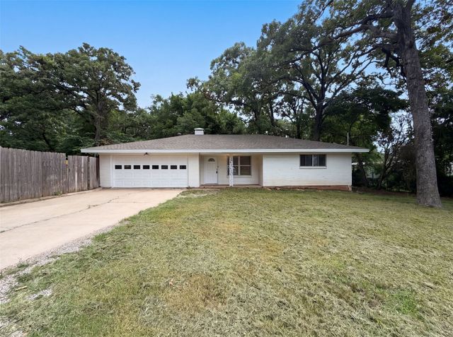 437 Denison Drive, Pottsboro, TX 75076