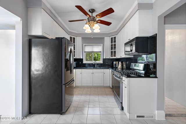 21 Westra Street, Interlaken, NJ 07712
