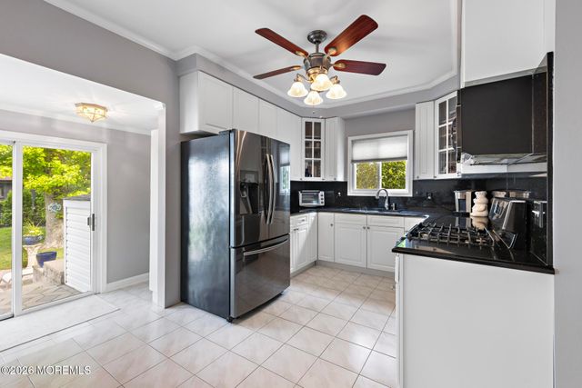 21 Westra Street, Interlaken, NJ 07712