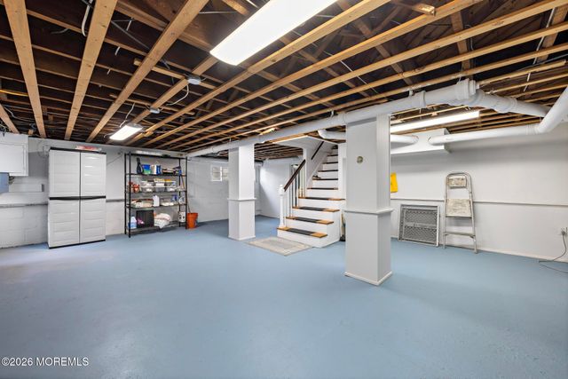 21 Westra Street, Interlaken, NJ 07712
