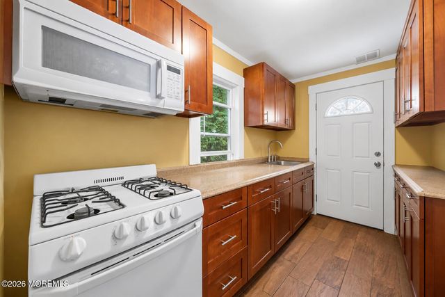 21 Westra Street, Interlaken, NJ 07712