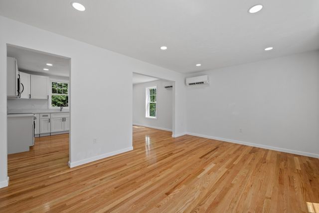 93 Brown St B, Leicester, MA 01611