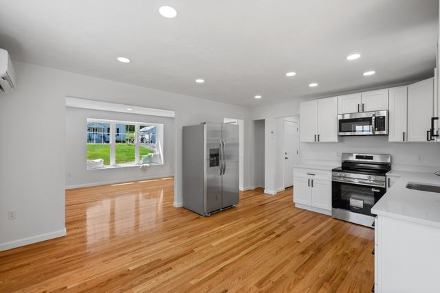 93 Brown St B, Leicester, MA 01611