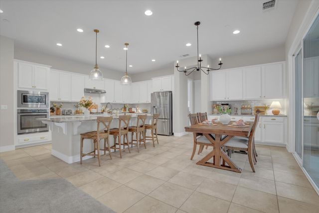 262 Gemstone Ln, Ripon, CA 95366