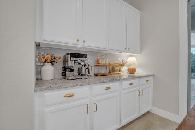 262 Gemstone Ln, Ripon, CA 95366