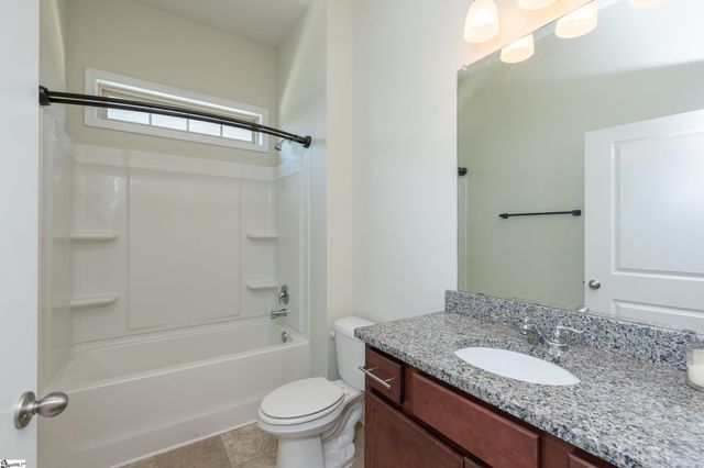 7 Common Oaks Court, Simpsonville, SC 29681