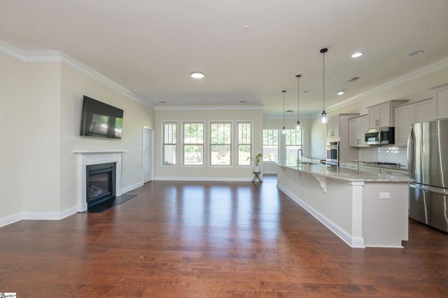 7 Common Oaks Court, Simpsonville, SC 29681