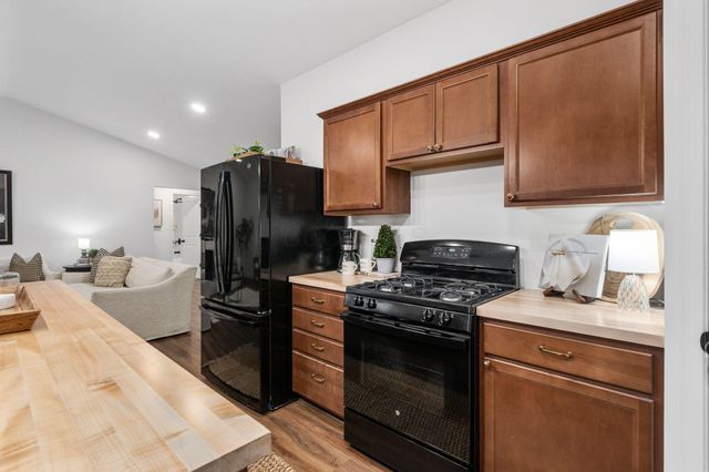 6685 State Route 37 W, Ostrander, OH 43061