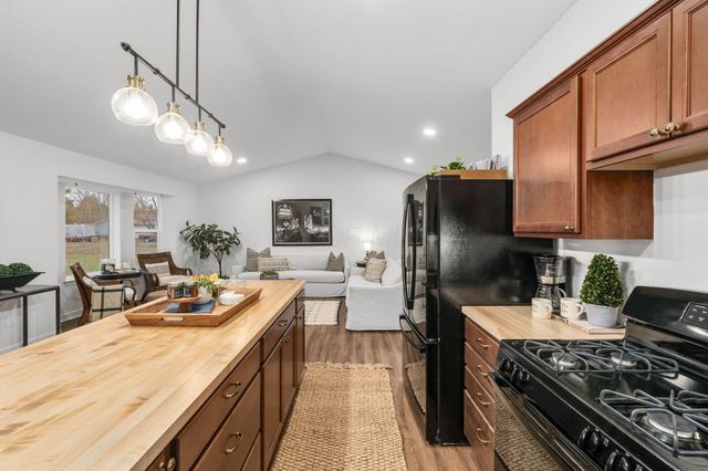 6685 State Route 37 W, Ostrander, OH 43061